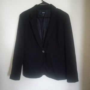 APT. 9 Blazer